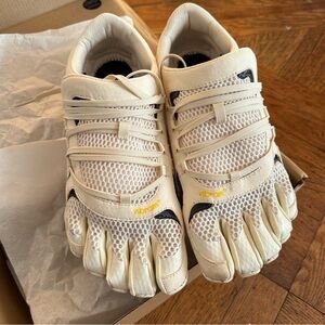 Vibram Roadaround Women's Ivory / Reflective